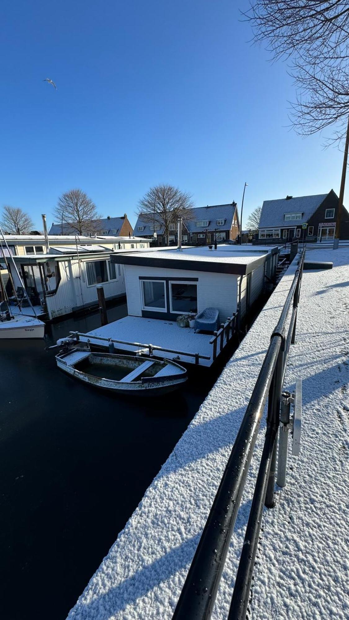 Woonboot 4 Harderwijk Hotel Ngoại thất bức ảnh
